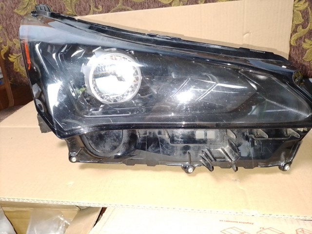 Фара передня права 8114578180 TOYOTA