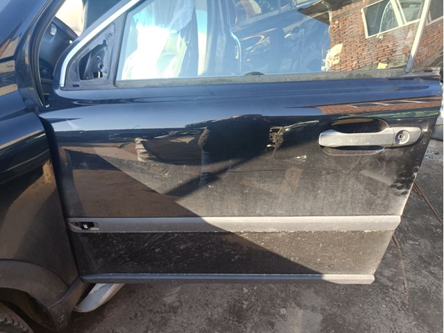 Дверь передня ліва 30796496 VOLVO