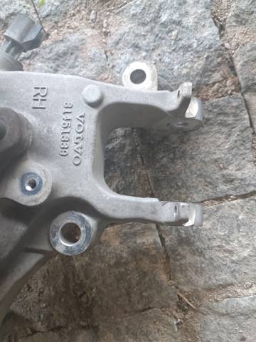 Цапфа поворотного кулака 31451339 VOLVO