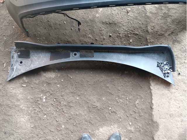 Водостік лобового скла, жабо 32130464 VOLVO