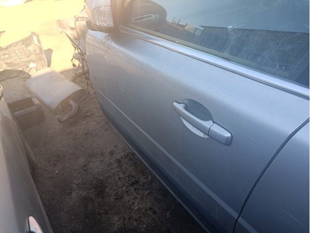 Двері кабіни 32228890 VOLVO