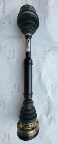 Привід лівий 8D0407271AQ VAG
