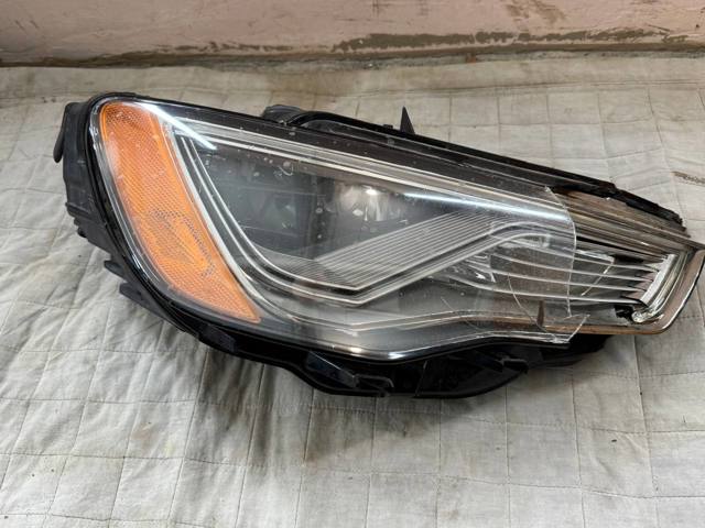 Основна фара - вставка 8V0941034 VAG