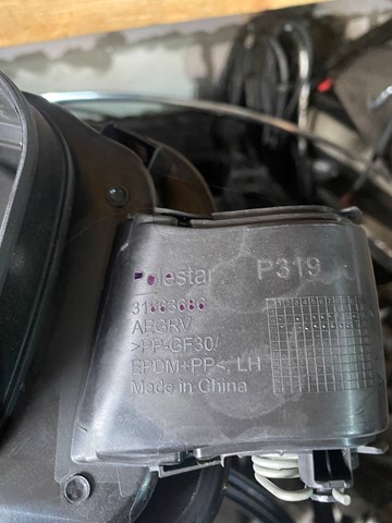 Порт зарядки 31663686 VOLVO