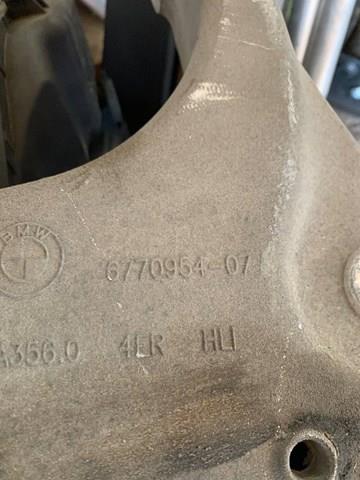 Важіль задньої підвіски нижній, правий 6770954 BMW