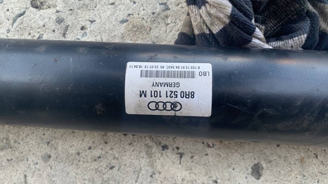 Вал карданний задній, у зборі 8R0521101M VAG