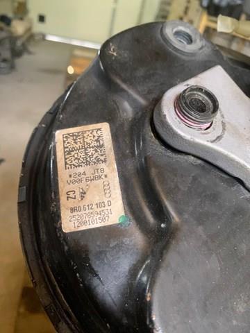 Вакуумний підсилювач гальм 8R0612103D VAG