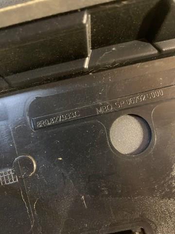 Спойлер задніх дверей 8R0827933C VAG