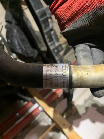 Шланг кондиціонера, від випарника до компресора 8R1260712D PORSCHE