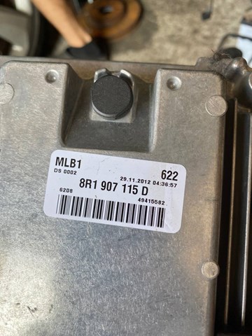 Комп'ютер двигуна 8R1907115D VAG