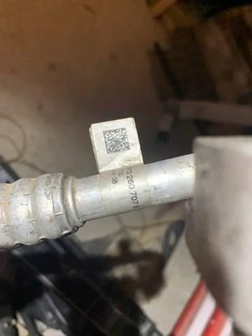 Трубопроводи 8T0260707B VAG
