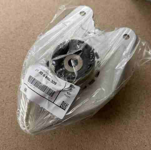 Подушка амортизатора переднього 31306896309 BMW
