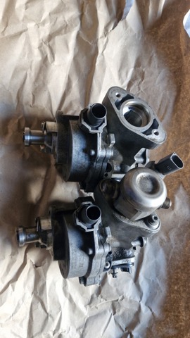 Насос вакуумний 11667575325 BMW
