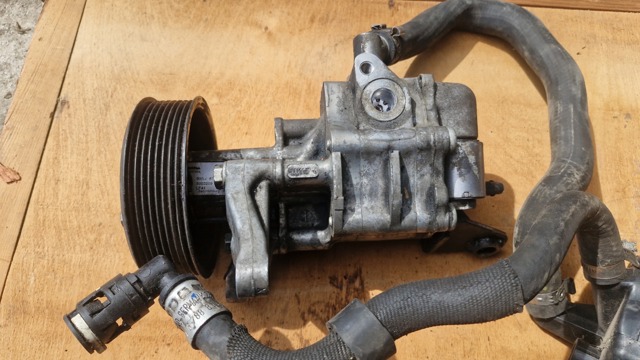 Помпа ГПК 32416776169 BMW