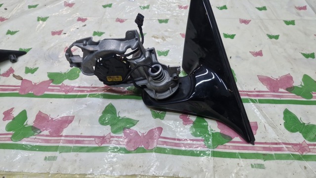 Праве бокове дзеркало 51167350688 BMW
