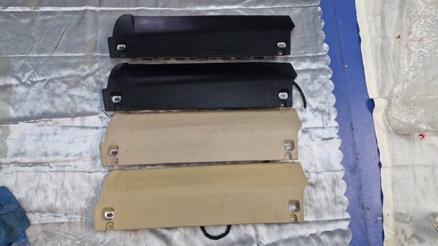 Подушка безпеки (AIRBAG) пасажирська, захисту колін 72129181136 BMW