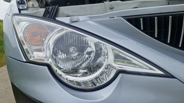 Фара передня права 8310231302 SSANG YONG