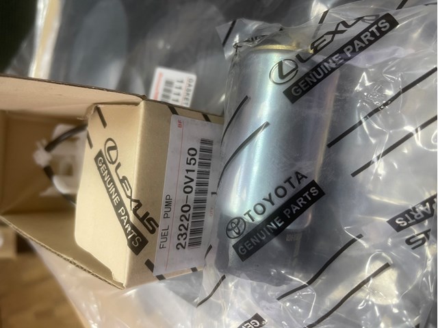 Паливний насос електричний, погружной 232200V150 TOYOTA