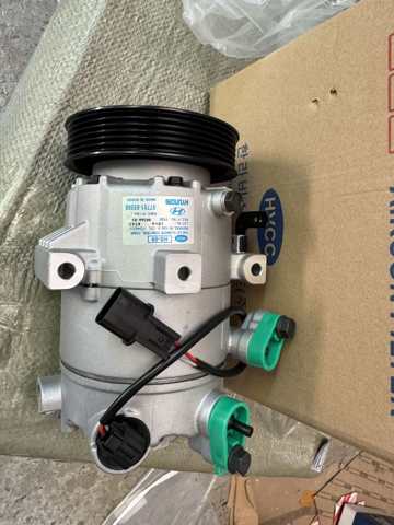 Компресор холодоагенту 977013S000 HYUNDAI