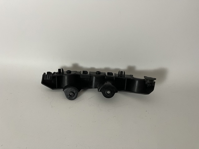Кронштейн бампера переднього, правий 622221036R RENAULT