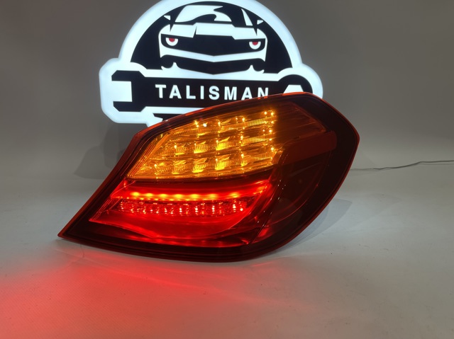 Стоп задній 7210576 BMW