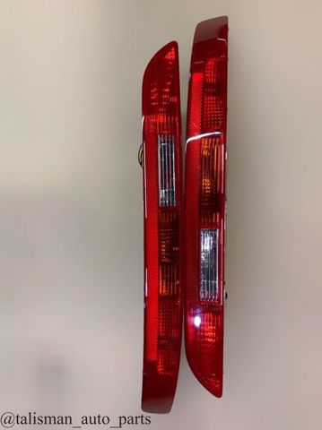 Фара заднього бампера, правий 8R0945096 VAG