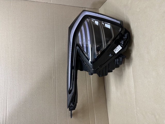 Права блок фара 92102R2100 HYUNDAI