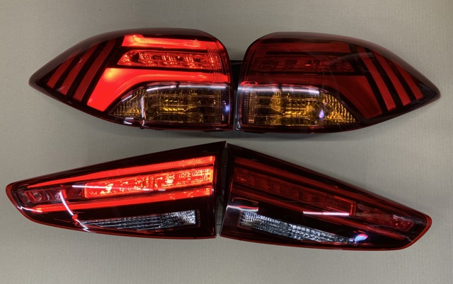 Задня ліва зовнішня фара 92401D7600 HYUNDAI
