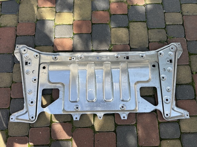 Підсилювач переднього підрамника 9J1407129F PORSCHE