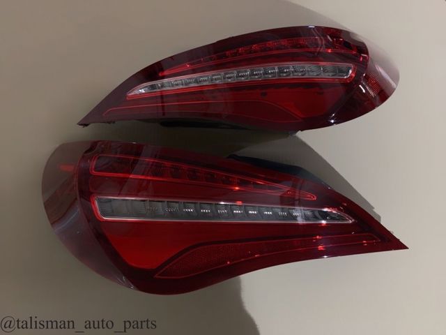 Задня ліва зовнішня фара A1179063700 MERCEDES