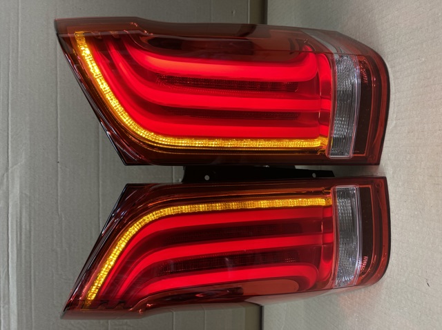 Ліхтар задній лівий A4478200564 MERCEDES