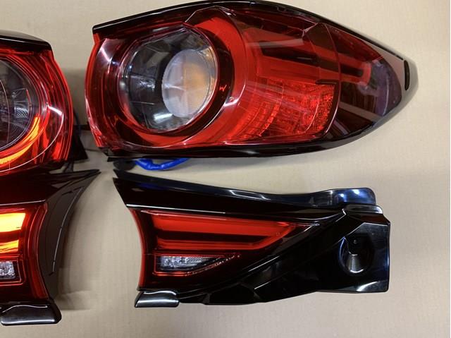 Фара задня права внутрішня KB8A513F0 MAZDA