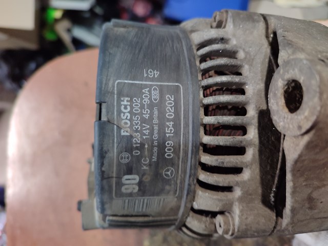 Авто генератор 0123335002 BOSCH