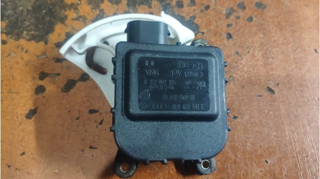Мотор заслінки рециркуляції повітря 0132801148 BOSCH