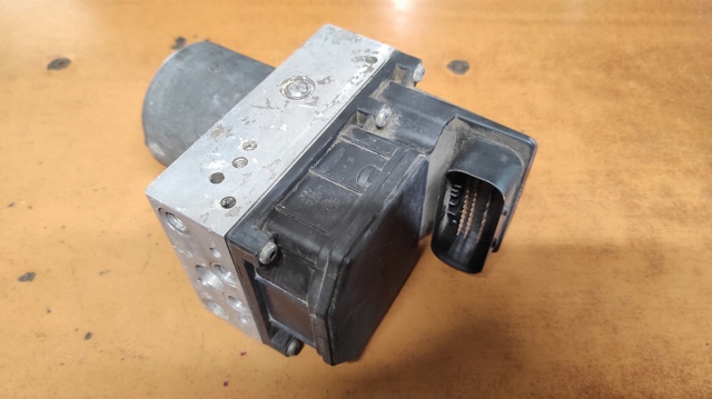 Модуль (блок ЕБУ) управління АБС (ABS) 0265900001 BOSCH