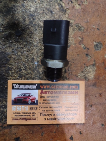 Датчик тиску палива 0281002504 BOSCH