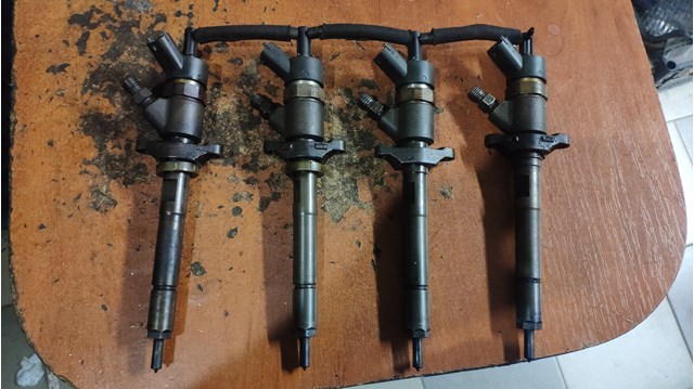 Форсунки електромагнітні 0445110259 BOSCH
