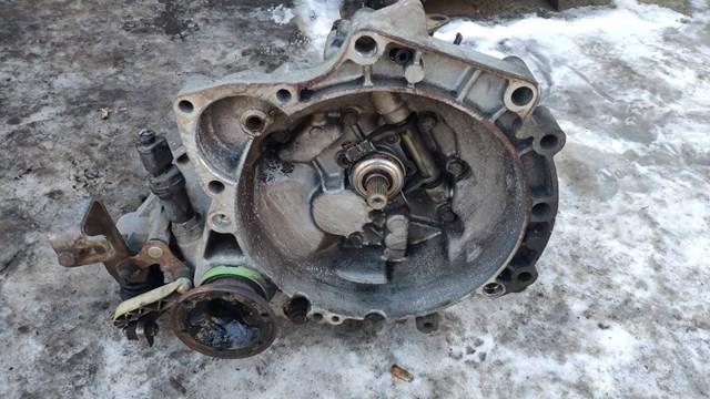 Коробка механіка в зборі 085301107 VAG