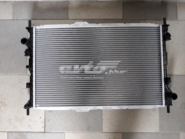 Радиатор охлаждения двигателя ford connect 2002-,1.8i,1.8tdci,без кондиционера 2T148005AD
