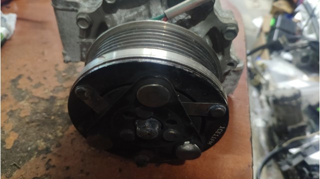 Шків компресора кондиціонера 38800RNCZ020M2 HONDA