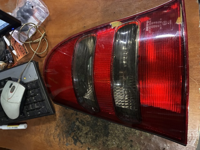 Задні ліхтарі 4401918RUESR DEPO