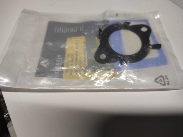 Прокладка патрубка EGR до голівки блока (ГБЦ) 8200291061 RENAULT