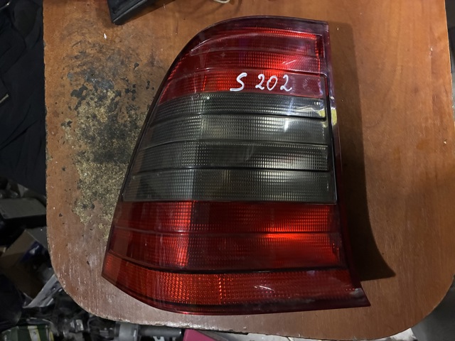 Задня ліва фара A2028203964 MERCEDES