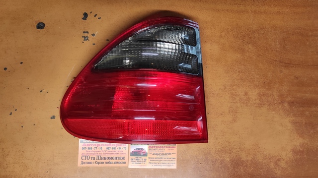 Ліхтар задній лівий, зовнішній A2108206764 MERCEDES