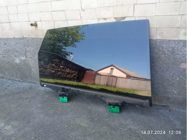 Вікно задніх дверей 4M0845026B VAG