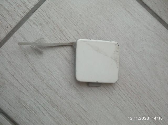 Заглушка бампера буксирувального гака, задня 5E5807441 VAG