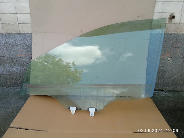 Скло передніх дверей, лівих 803014CA0A NISSAN