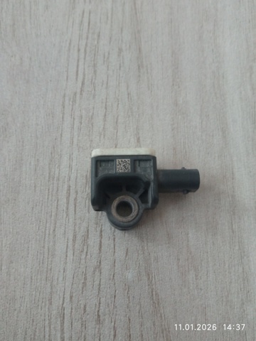 Датчик подушки безпеки A1668210151 MERCEDES