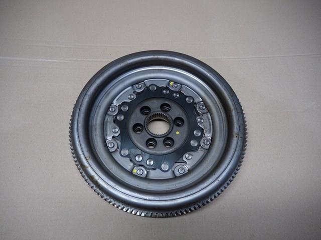 Маховик двигуна 03L105266B VAG