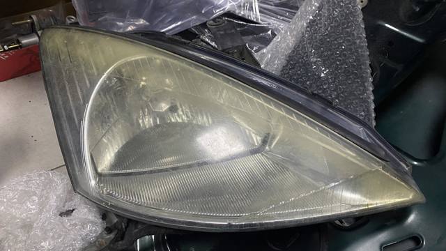 Права блок фара Ford Focus 1